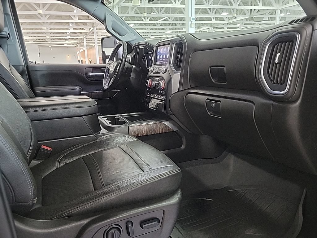 Used 2023 GMC Sierra 3500 Denali w/ Denali Ultimate Package AWD/4WD image 17
