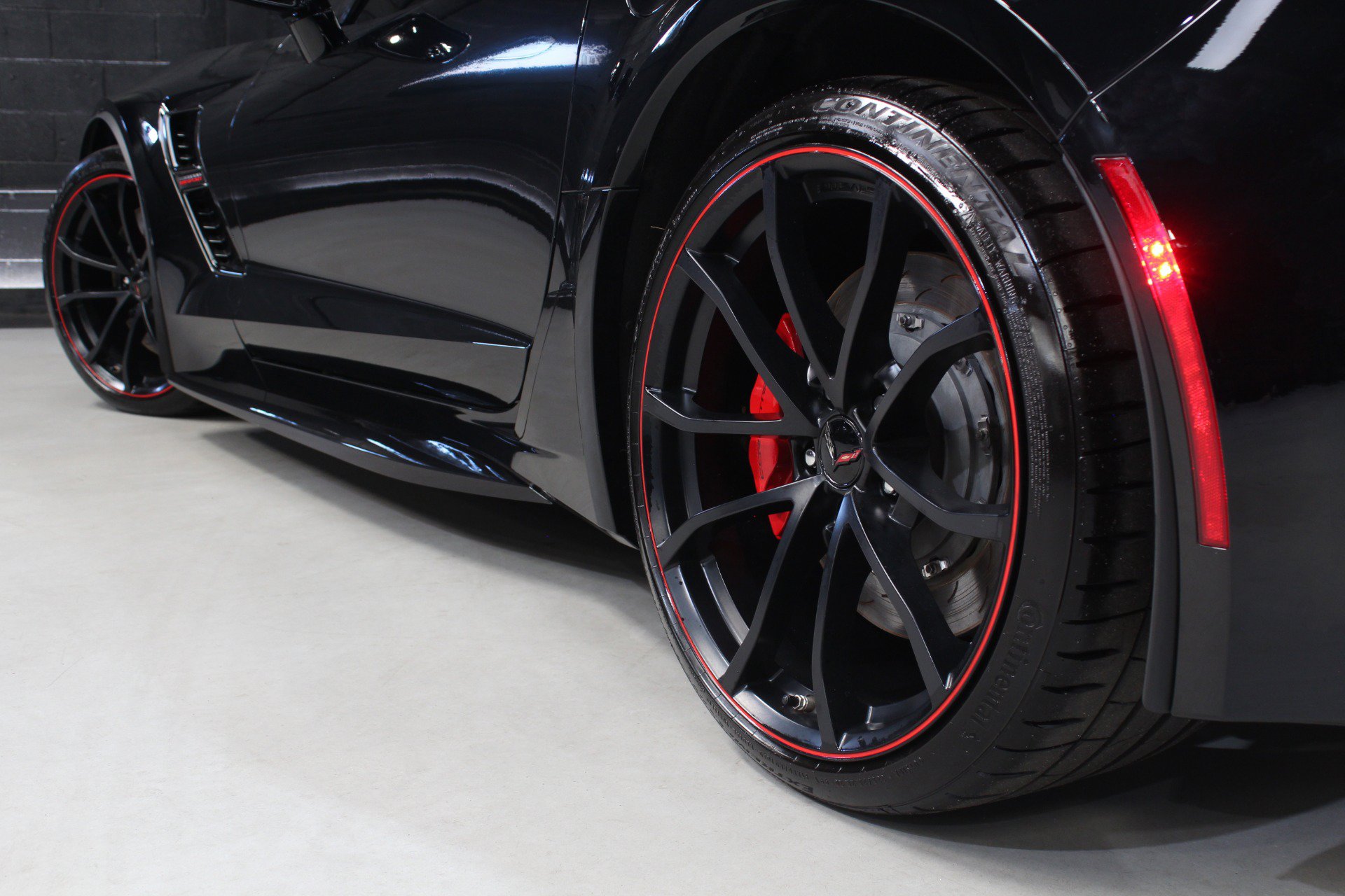Used 2019 Chevrolet Corvette Grand Sport RWD image 26