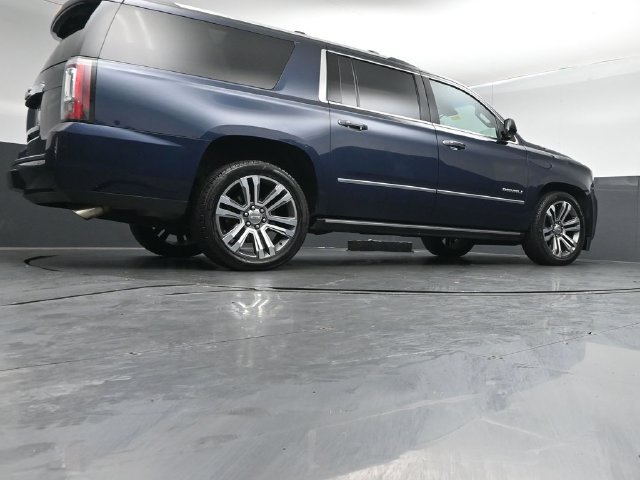 Used 2018 GMC Yukon XL Denali w/ Denali Ultimate Package AWD/4WD image 43