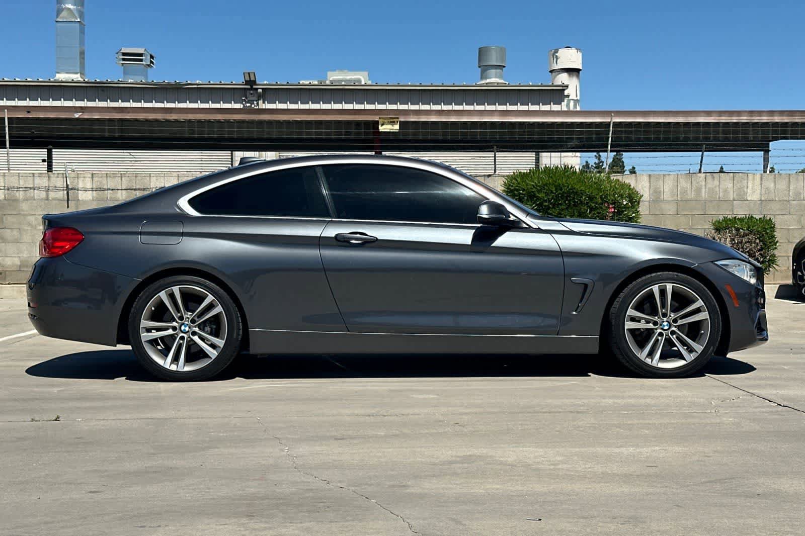 Used 2016 BMW 428i Coupe w/ Technology Package RWD image 9
