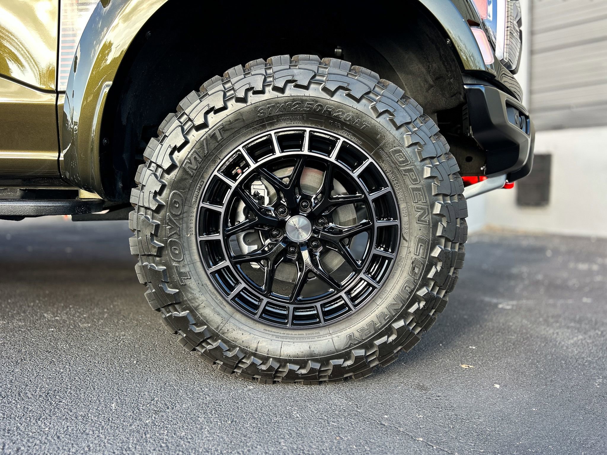 Used 2024 Ford F150 Raptor w/ Equipment Group 803A Raptor R image 11