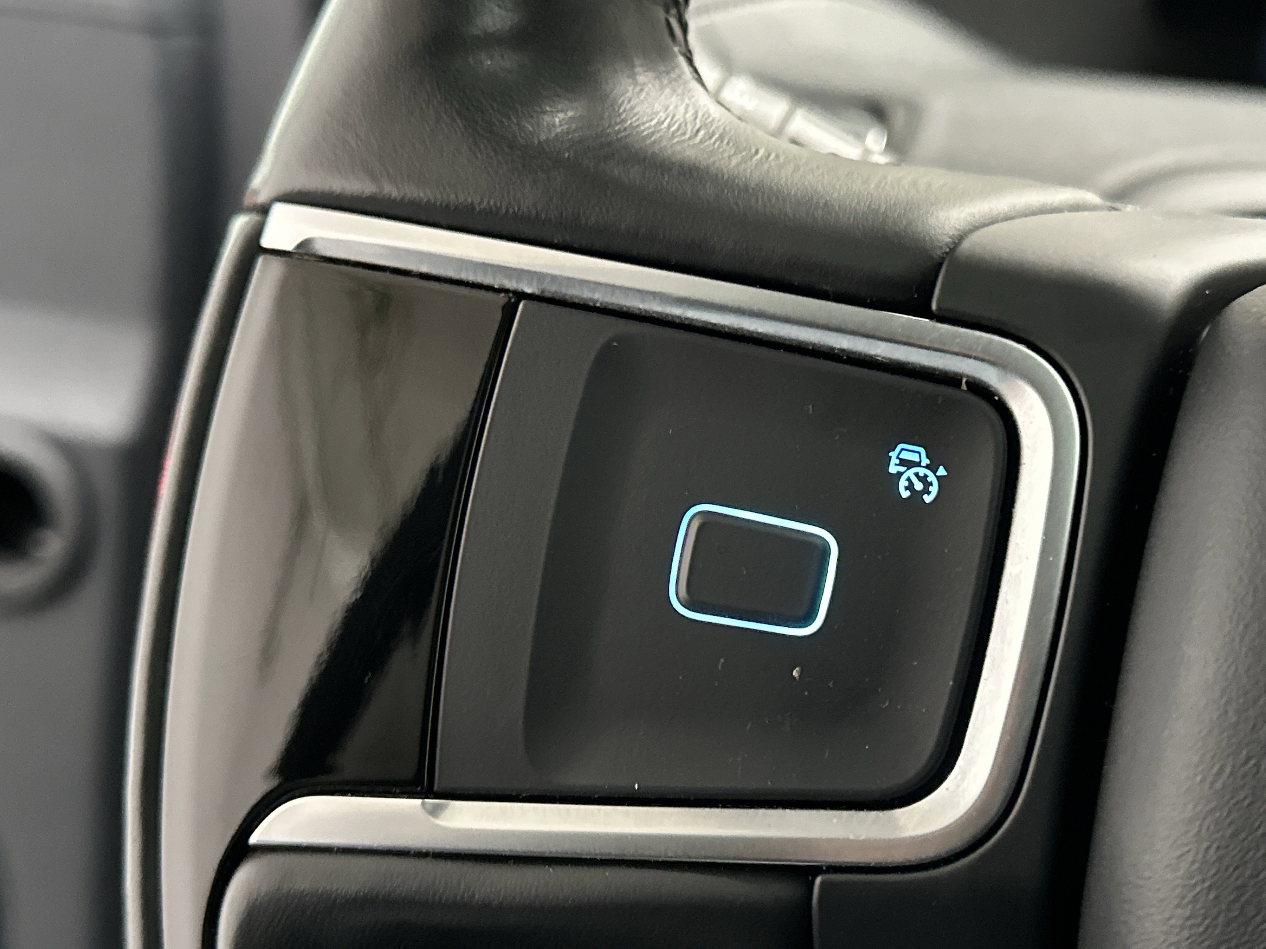 Used 2025 Ford Expedition Platinum image 34