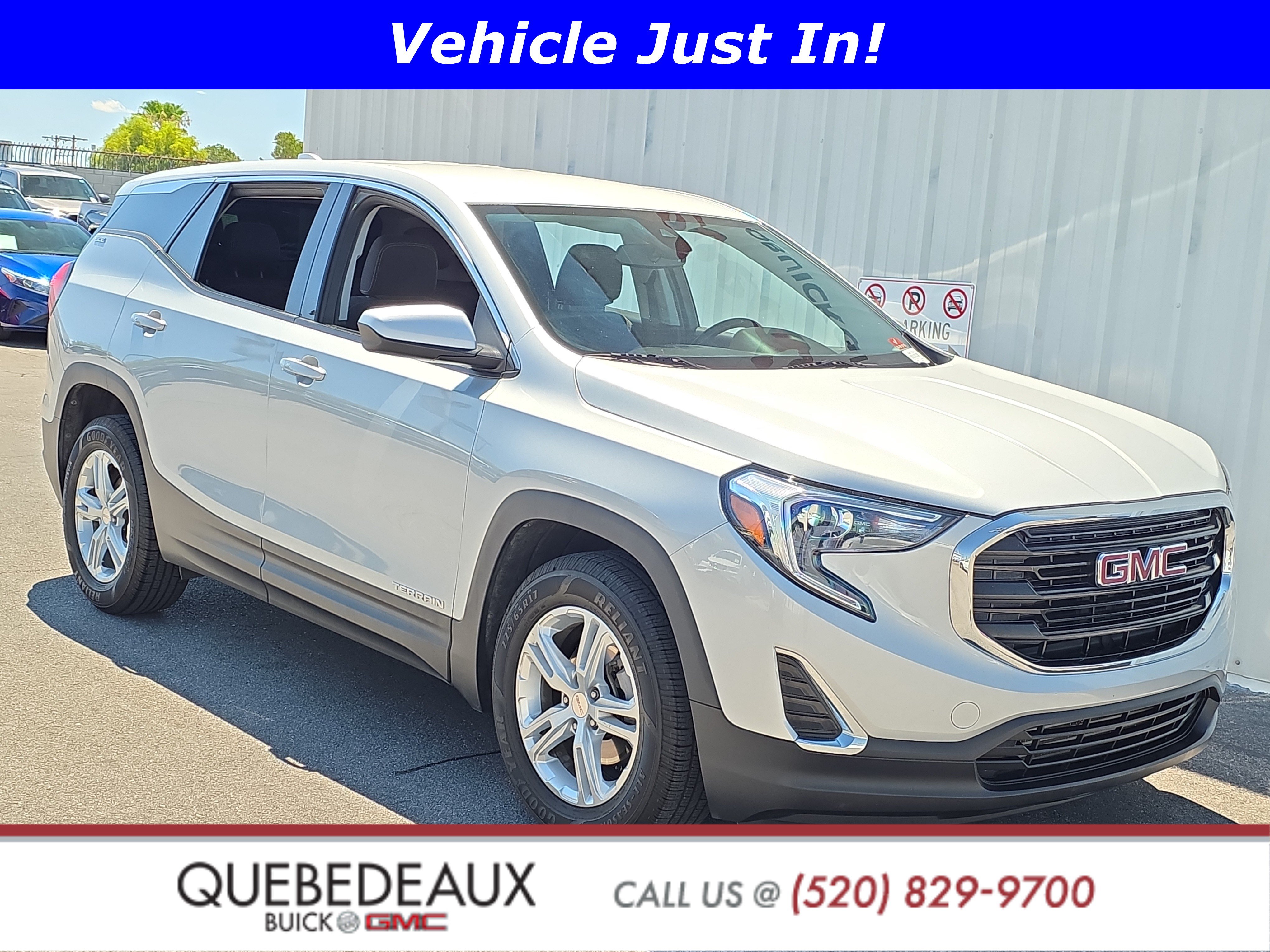 Used 2020 GMC Terrain SLE FWD image 1