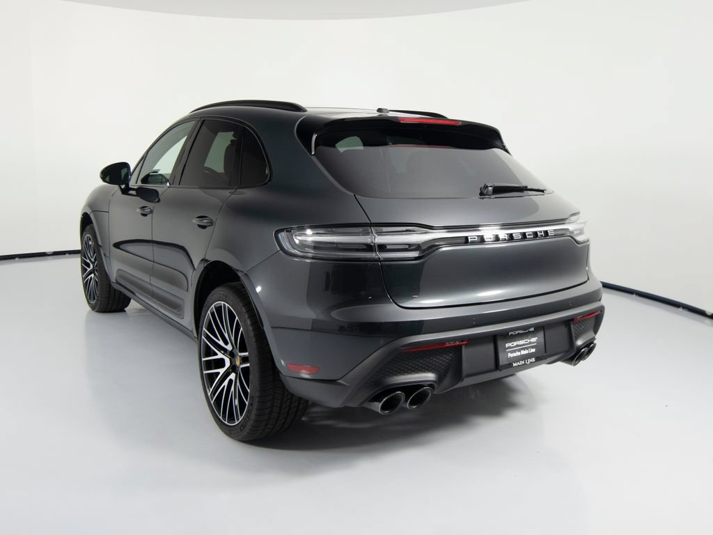 Certified 2026 Porsche Macan AWD/4WD image 3