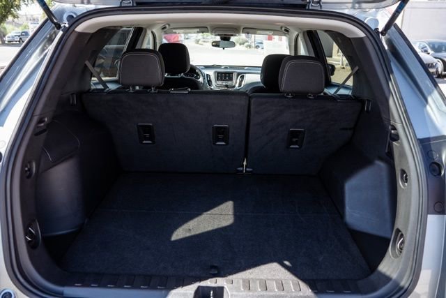 Used 2023 Chevrolet Equinox LT AWD/4WD image 9