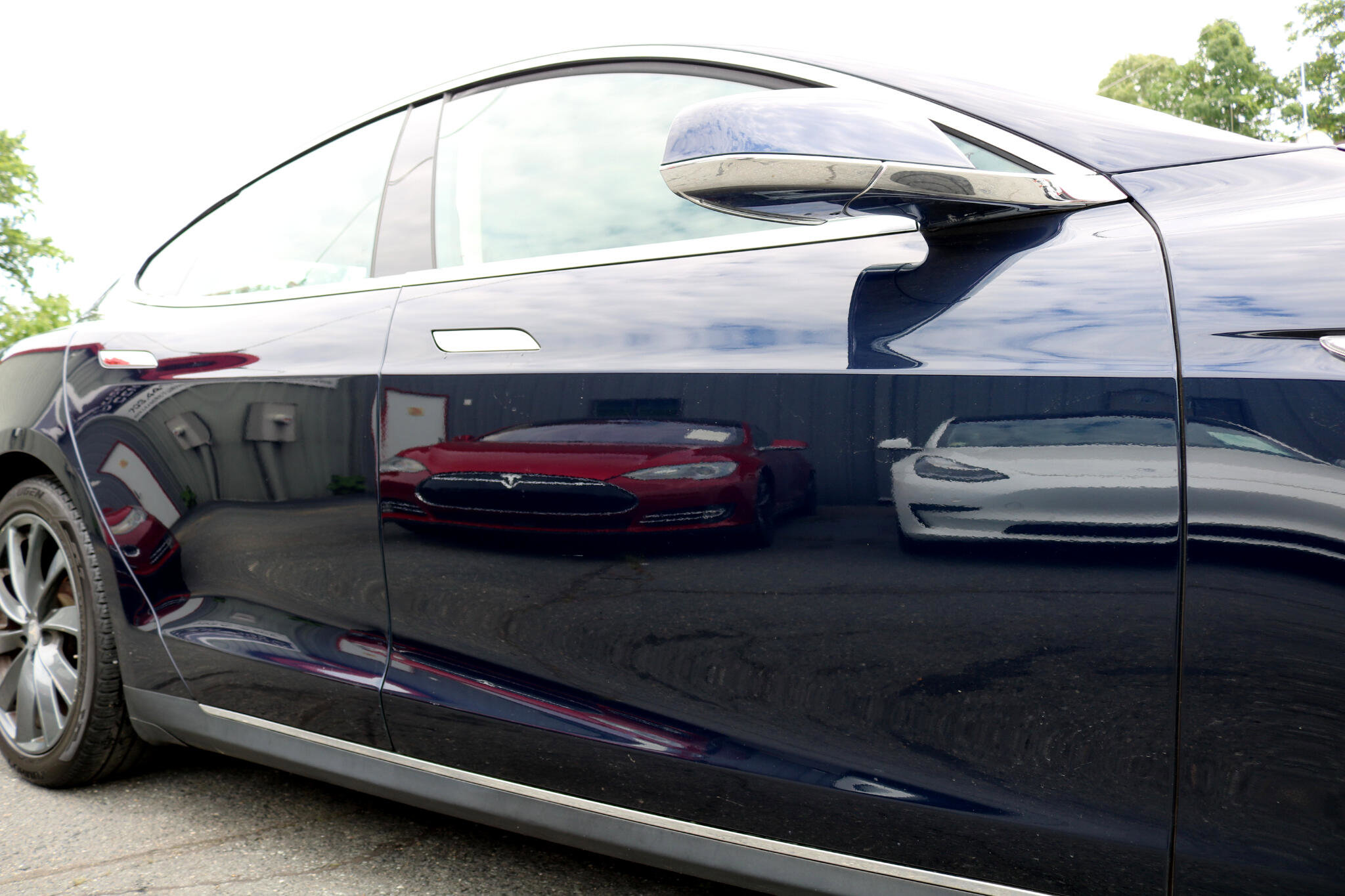 Used 2013 Tesla Model S image 9