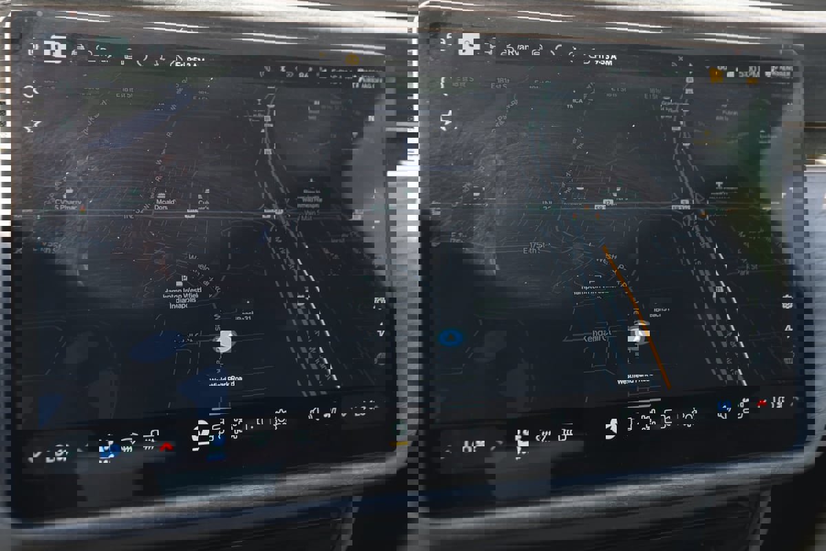 Used 2022 Rivian R1T Adventure image 8