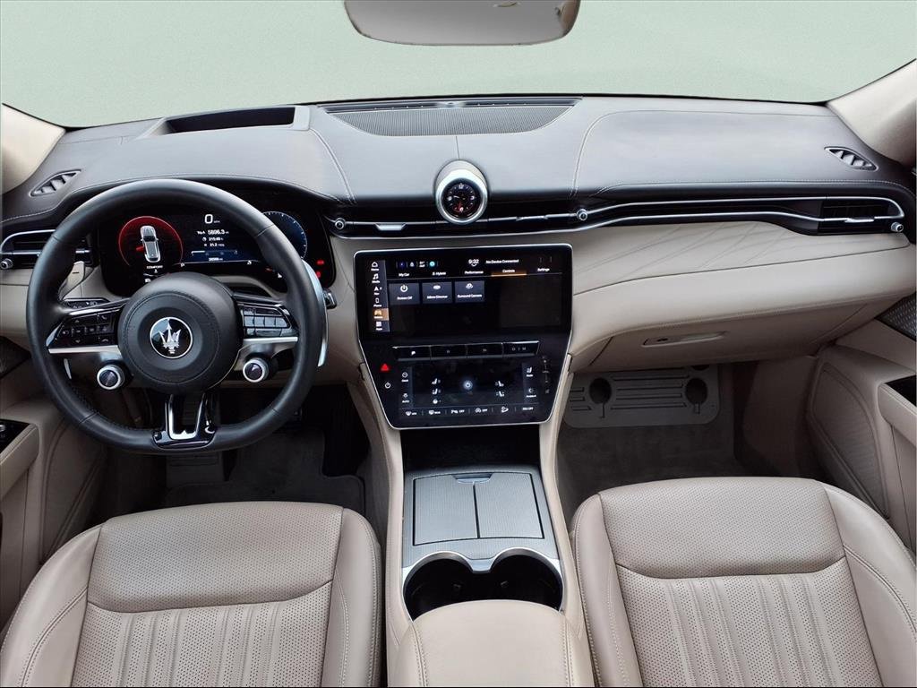 Used 2023 Maserati Grecale GT image 15