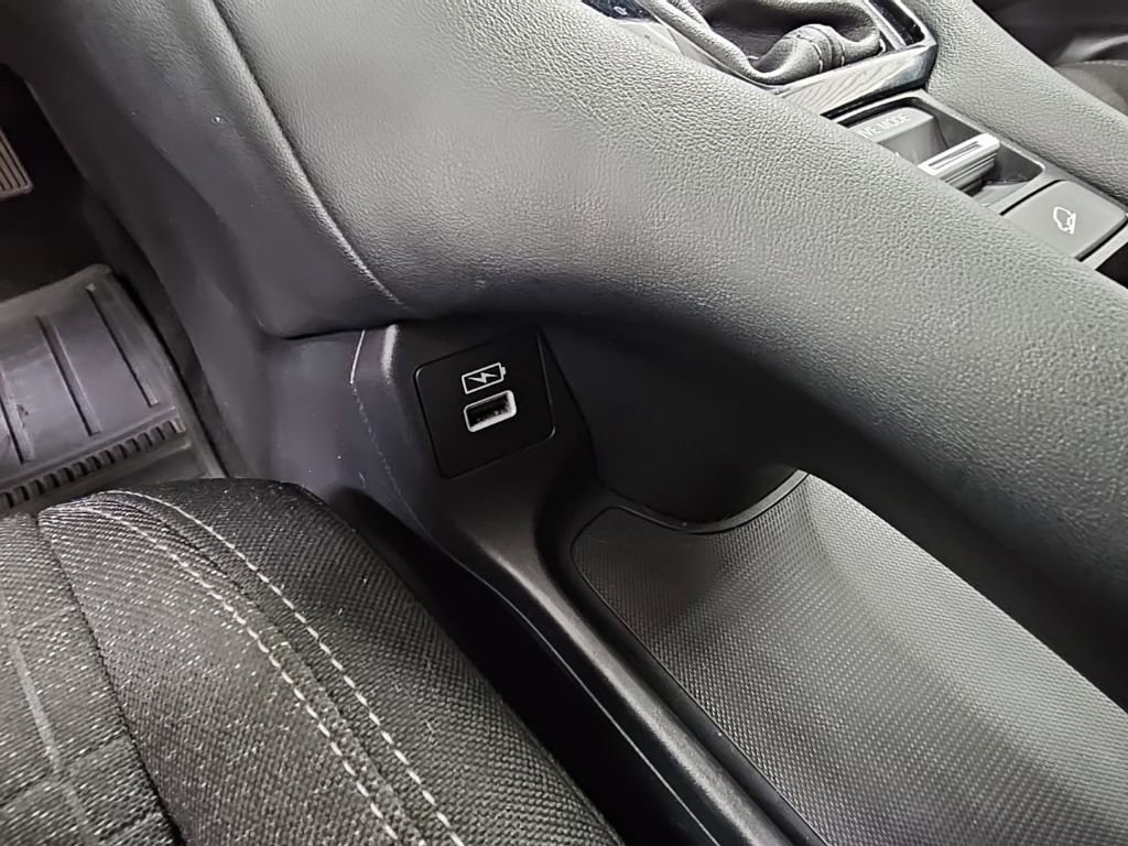 Used 2023 Honda HR-V LX image 20