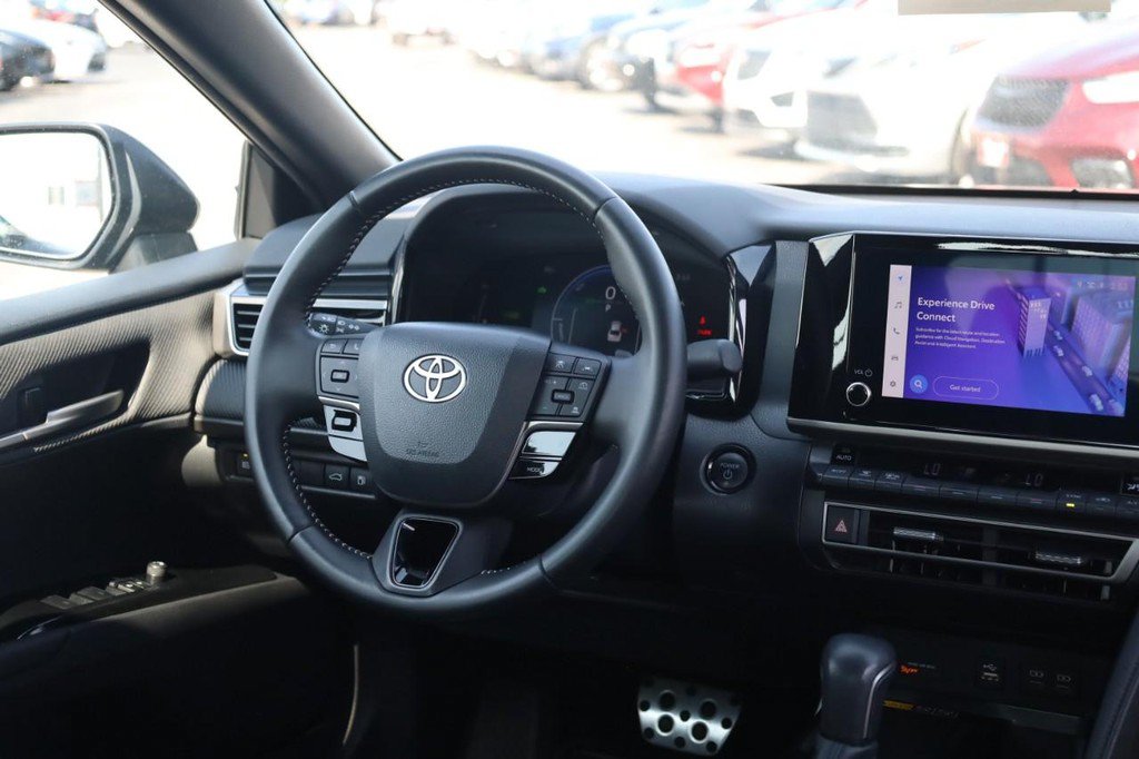 Certified 2025 Toyota Camry SE FWD image 24