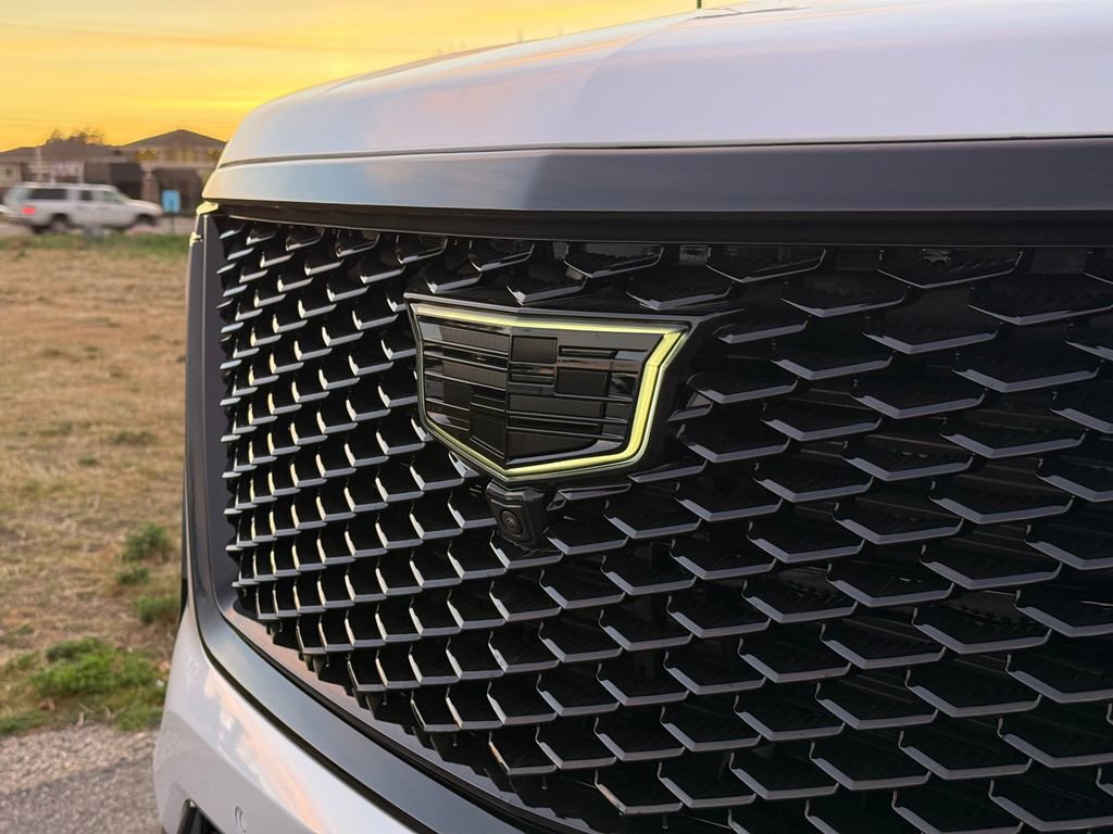 Used 2026 Cadillac Escalade Platinum Sport w/ LPO, ONYX Package image 15