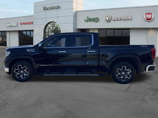 Used 2023 GMC Sierra 1500 SLT w/ SLT Premium Package AWD/4WD image 4