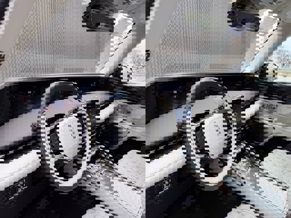 New 2026 Lincoln Nautilus Black Label image 9