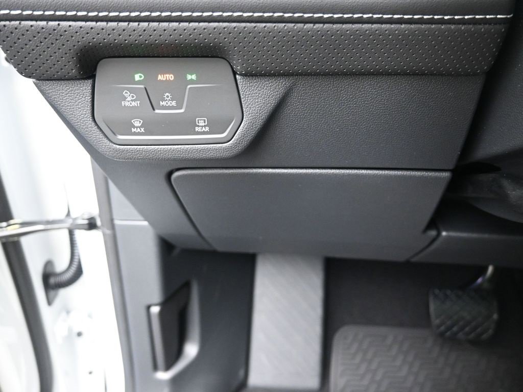 New 2026 Volkswagen Atlas SE image 16