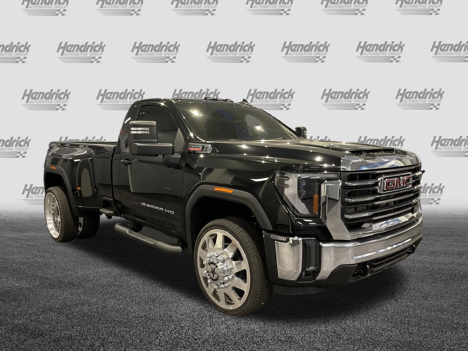 Used 2026 GMC Sierra 3500 SLE AWD/4WD image 2