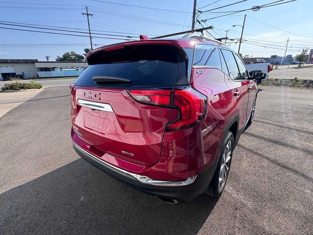 Used 2020 GMC Terrain SLT w/ Preferred Package AWD/4WD image 4