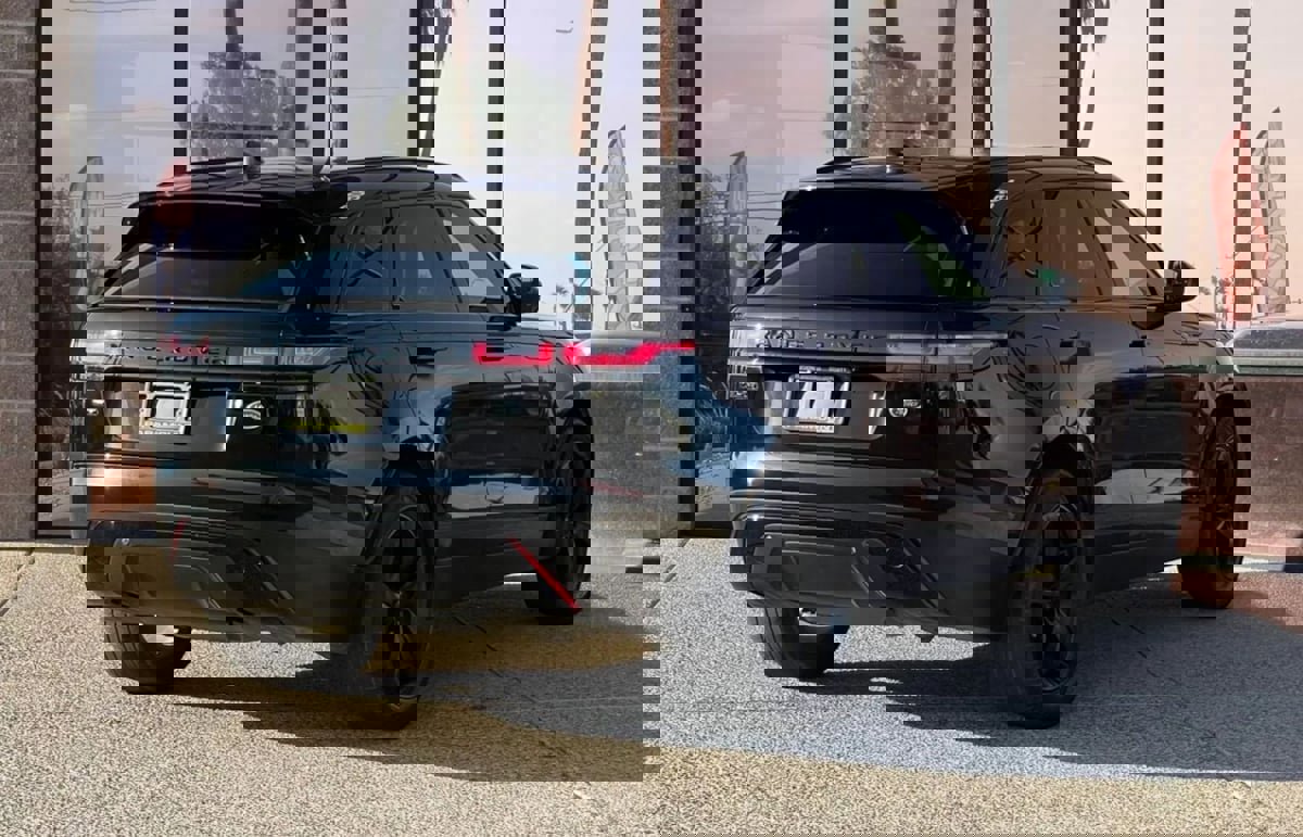 Used 2019 Land Rover Range Rover Velar S image 17