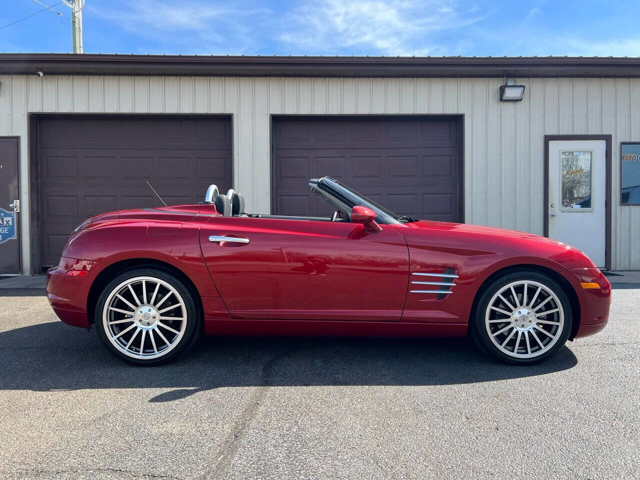 Used 2007 Chrysler Crossfire Convertible w/ Special Edition Group image 12