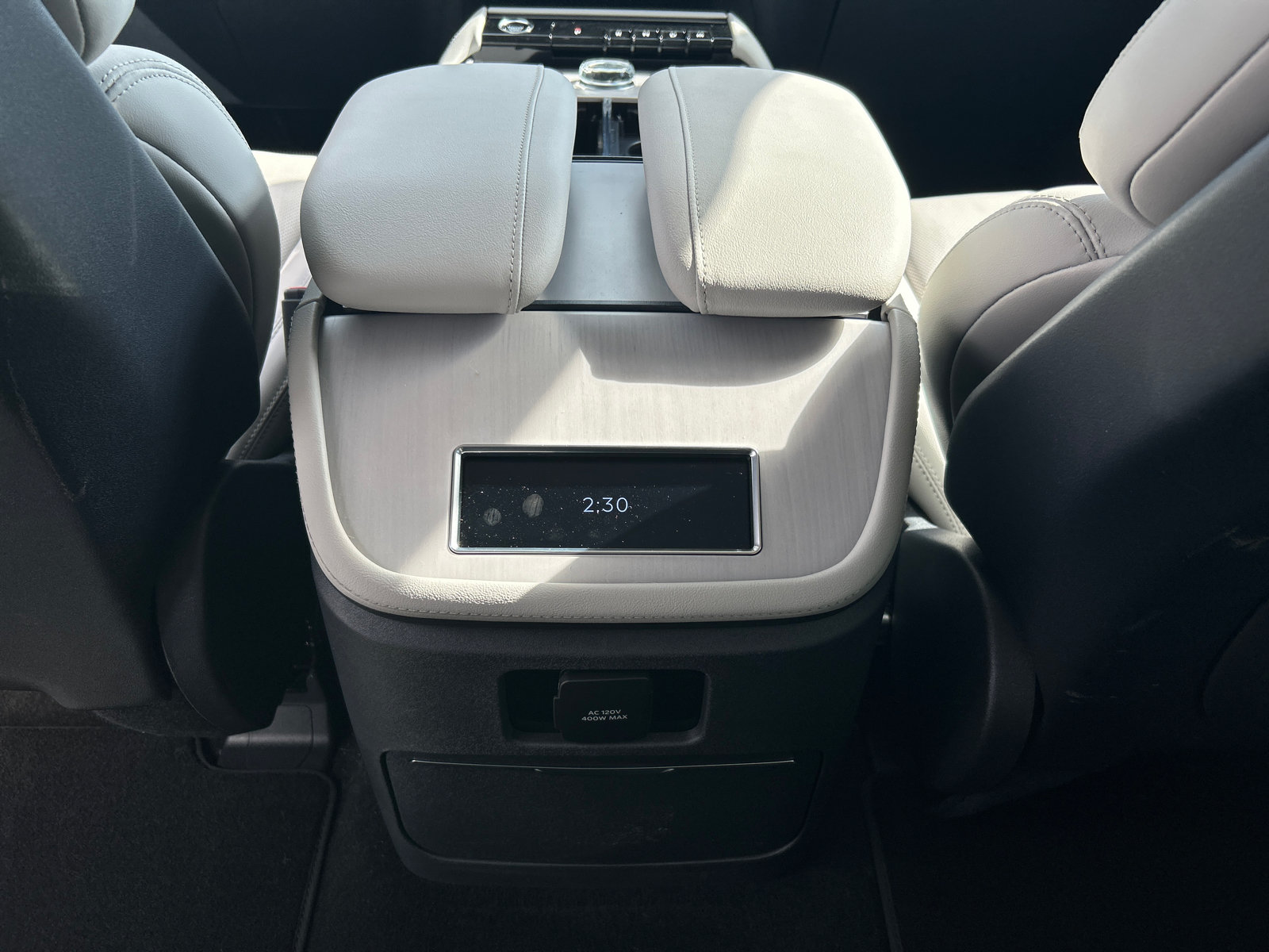 New 2026 Lincoln Navigator Premiere AWD/4WD image 36