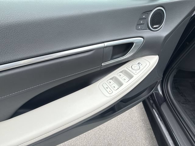 Used 2023 Hyundai Sonata Limited FWD image 13