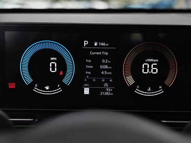 Used 2024 Hyundai Kona SE FWD image 30