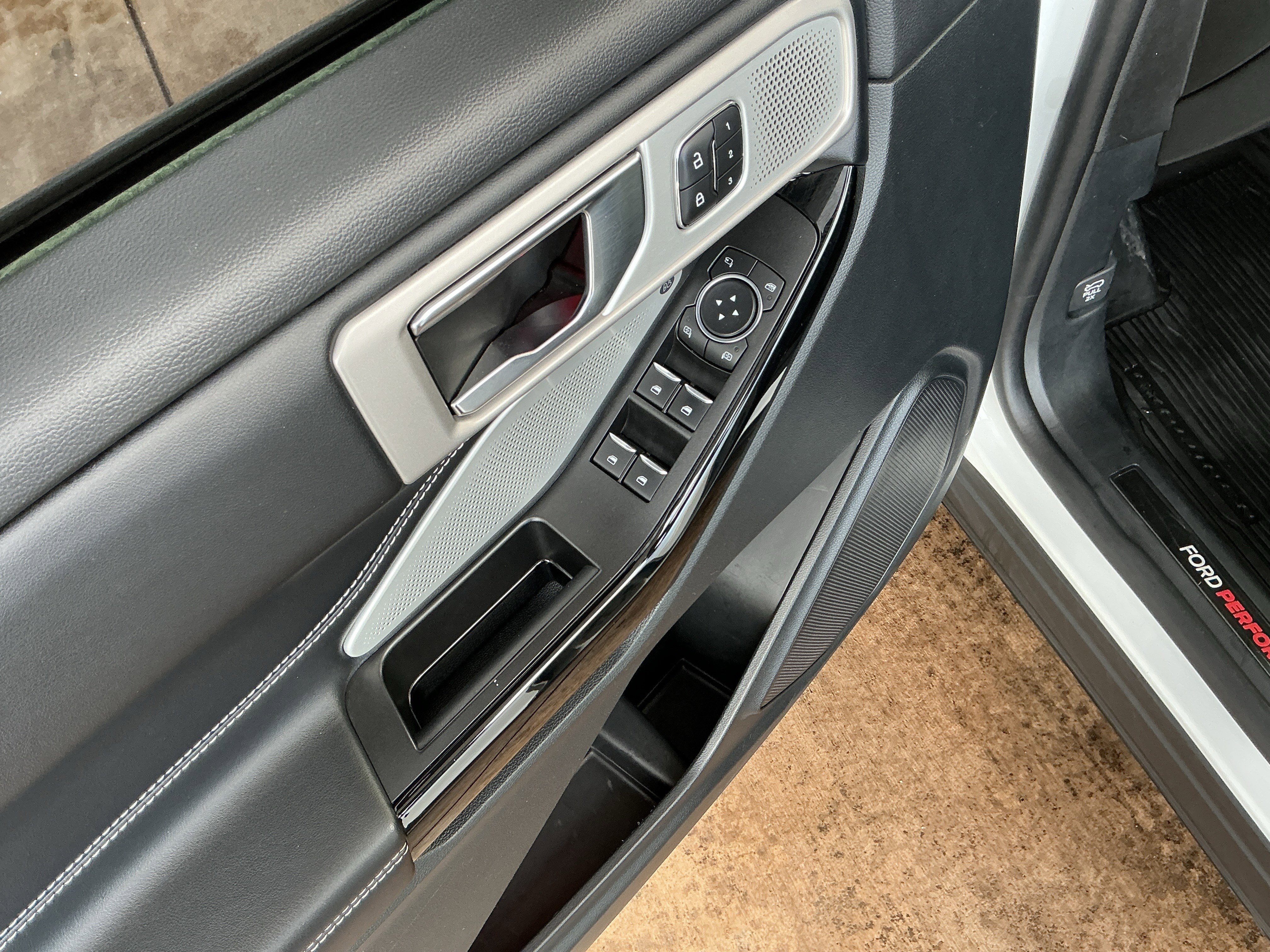 Used 2021 Ford Explorer ST w/ Equipment Group 401A image 15