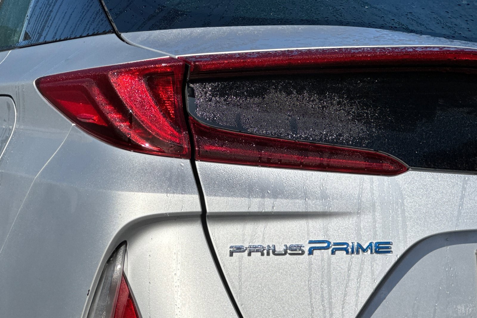 Used 2017 Toyota Prius Prime Advanced image 14