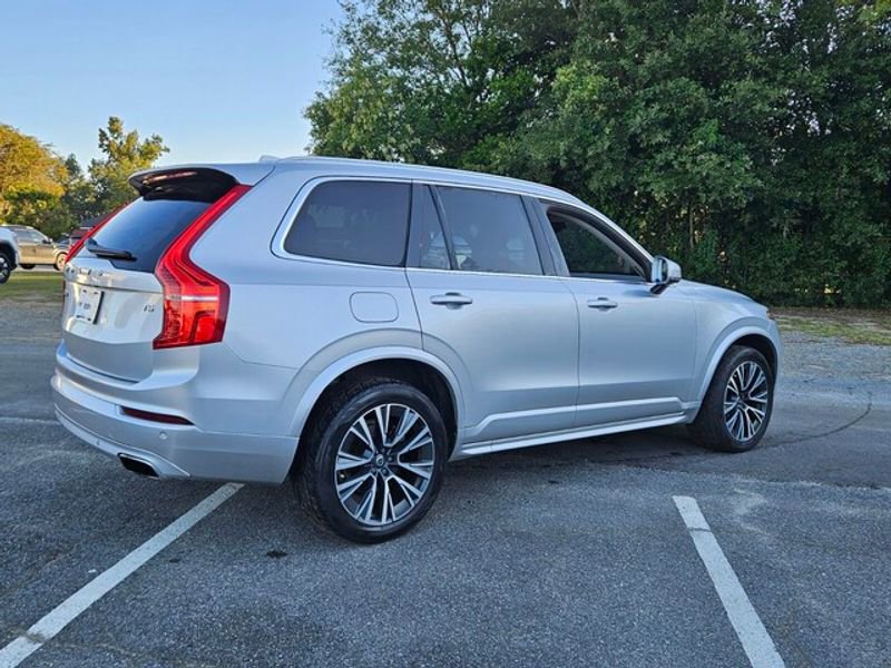 Used 2020 Volvo XC90 T5 Momentum image 15
