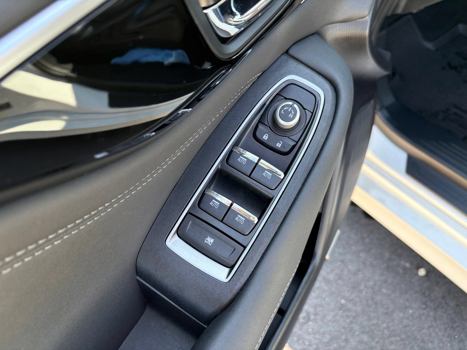 Certified 2025 Subaru Legacy Limited AWD/4WD image 26