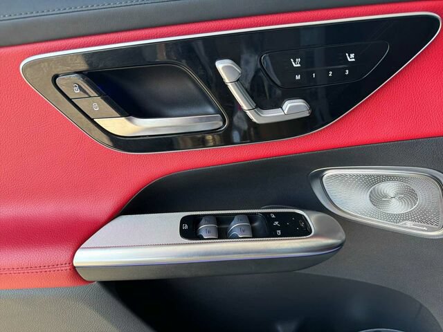 Certified 2025 Mercedes-Benz GLC 43 AMG 4MATIC image 11