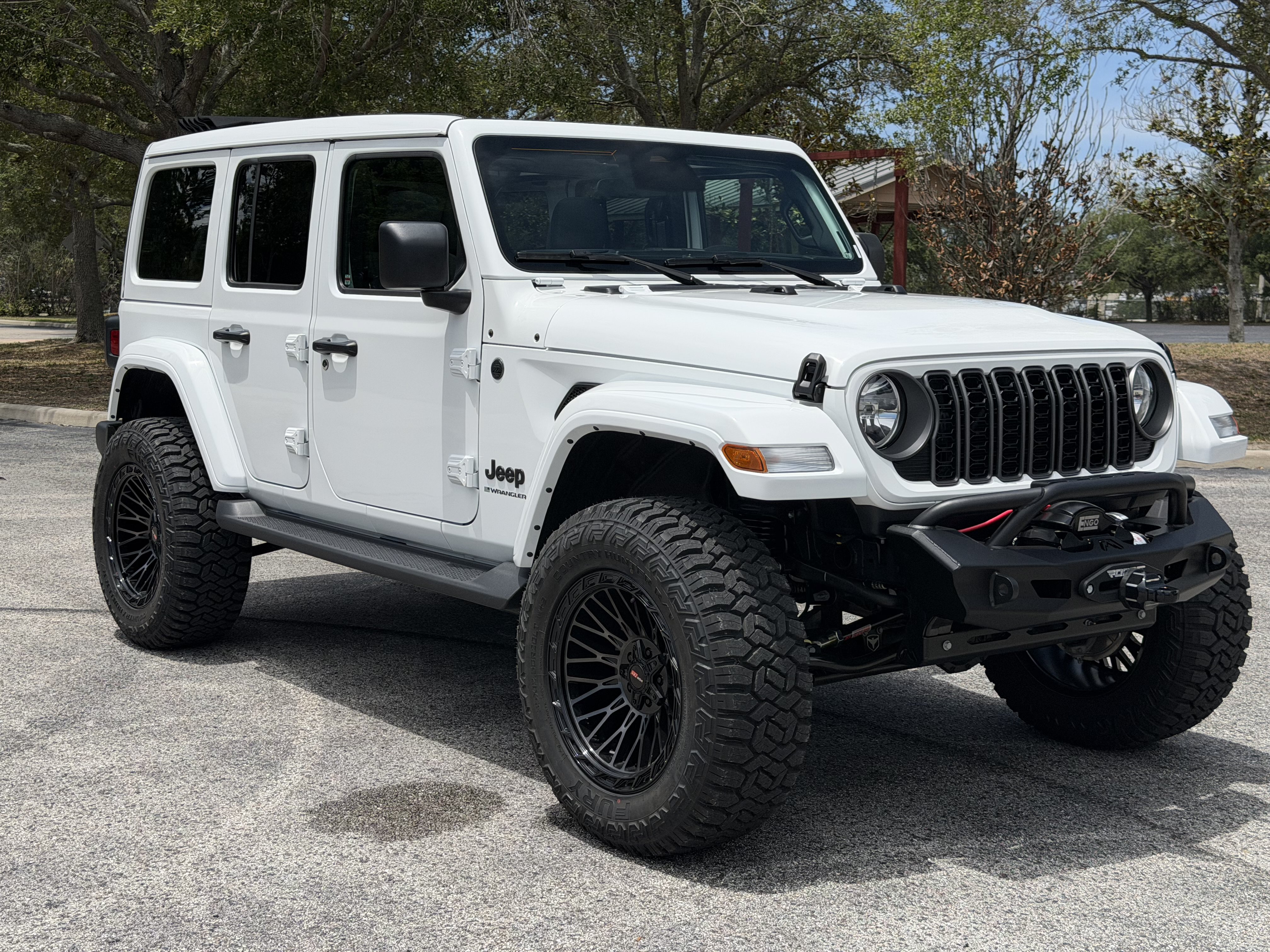 Used 2026 Jeep Wrangler Unlimited Sport AWD/4WD image 14