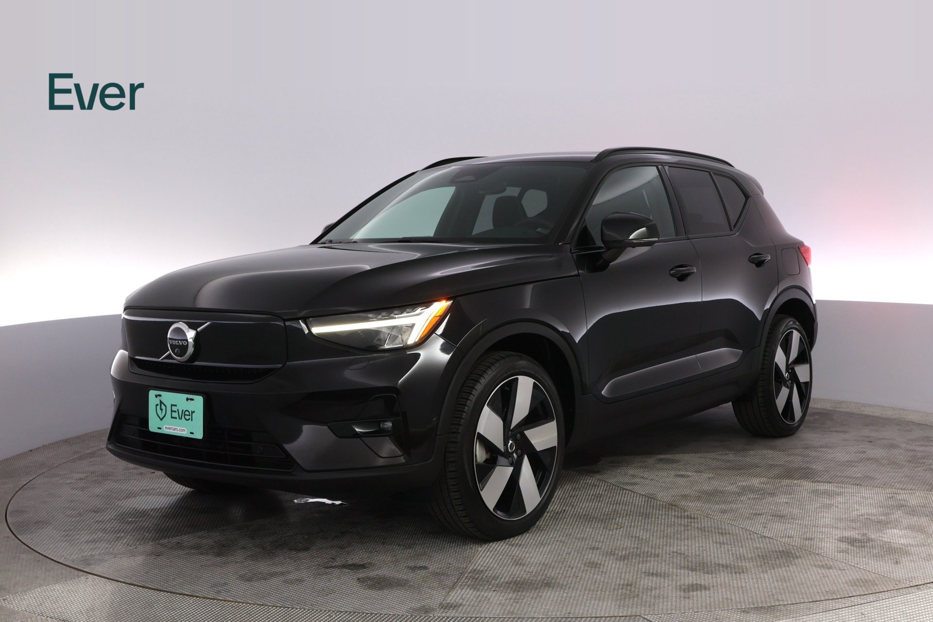 Used 2023 Volvo XC40 Recharge Ultimate AWD/4WD image 2