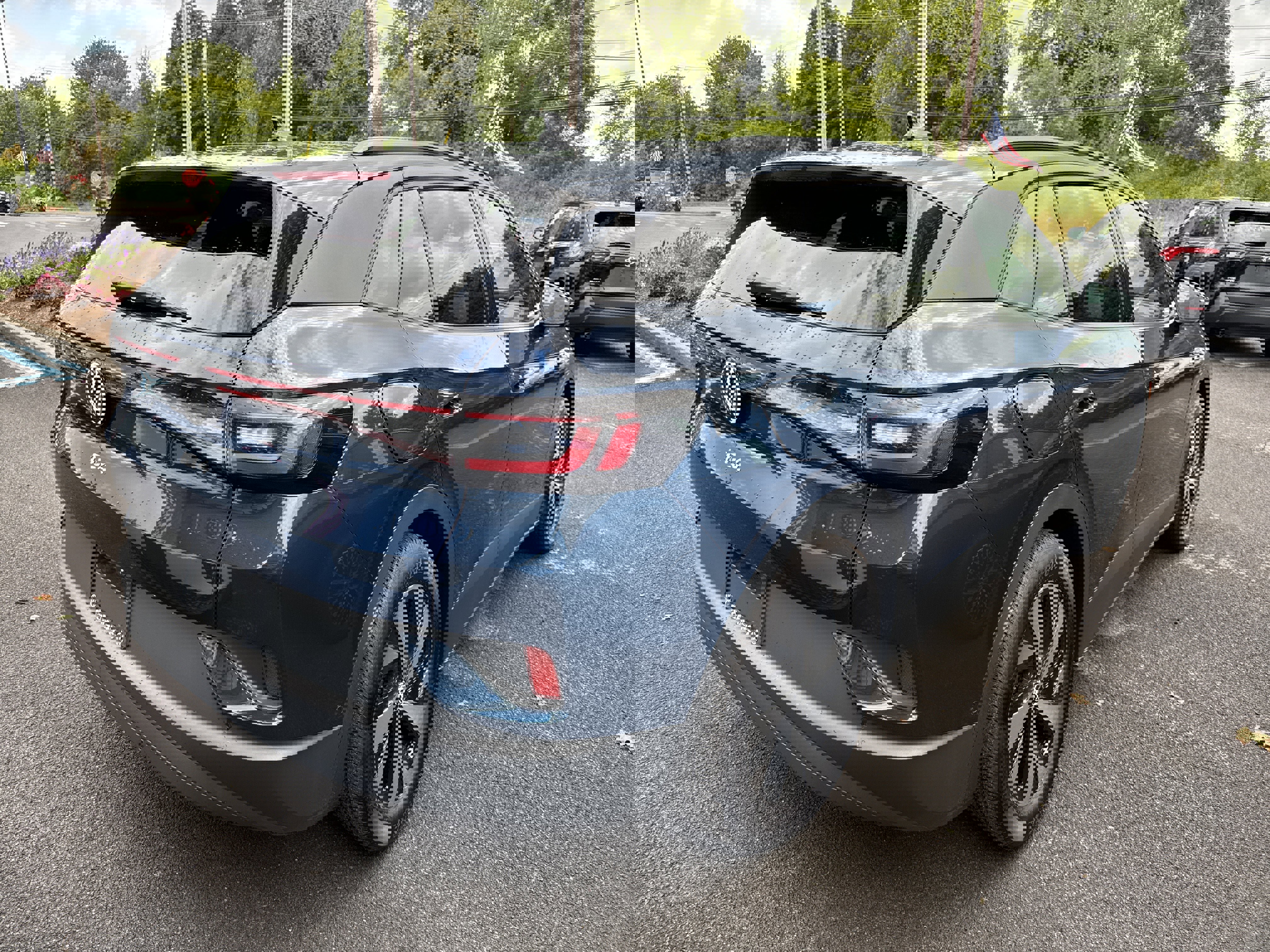 Used 2023 Volkswagen ID.4 Pro image 6