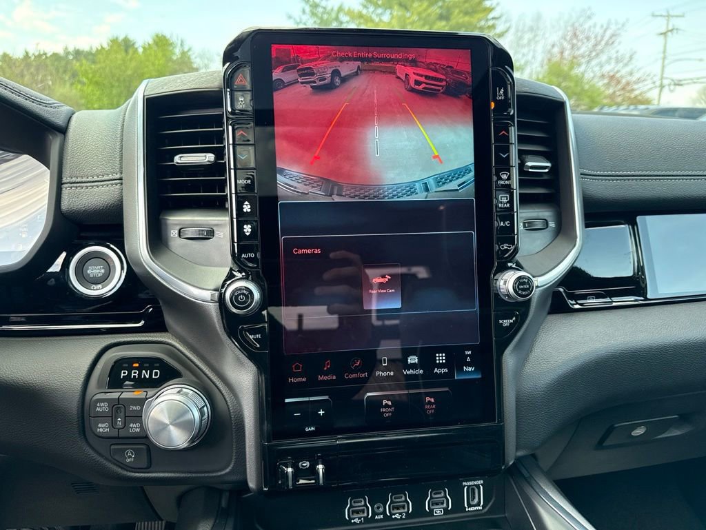 New 2026 RAM 1500 Laramie AWD/4WD image 14