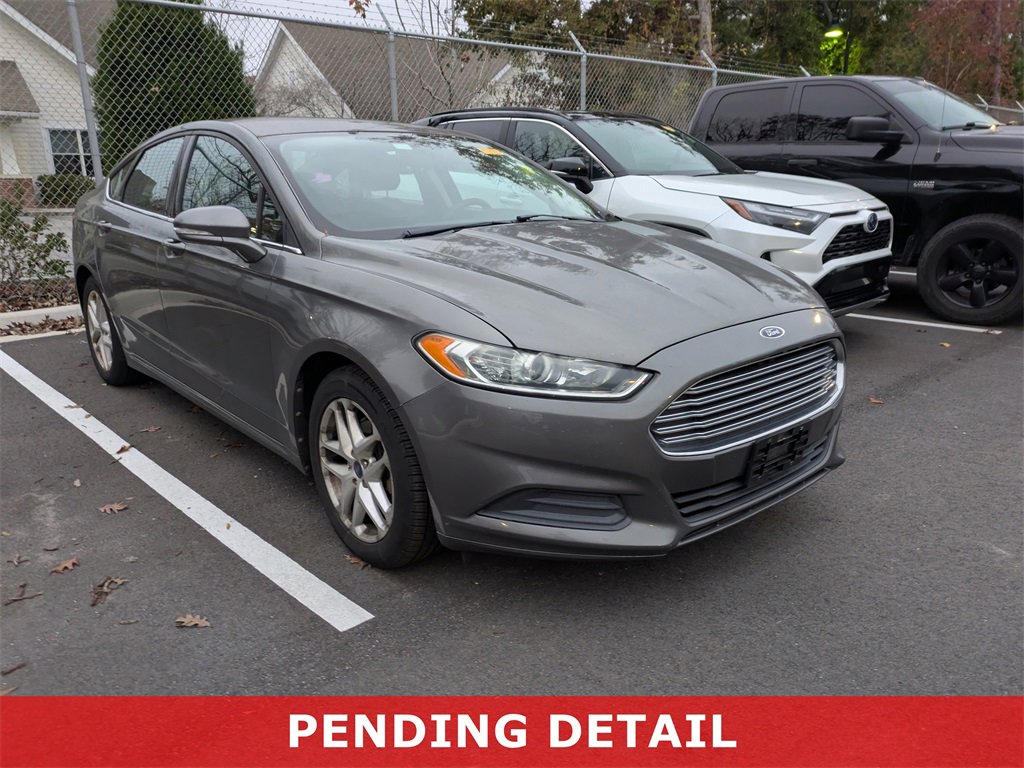 Used 2013 Ford Fusion SE image 1