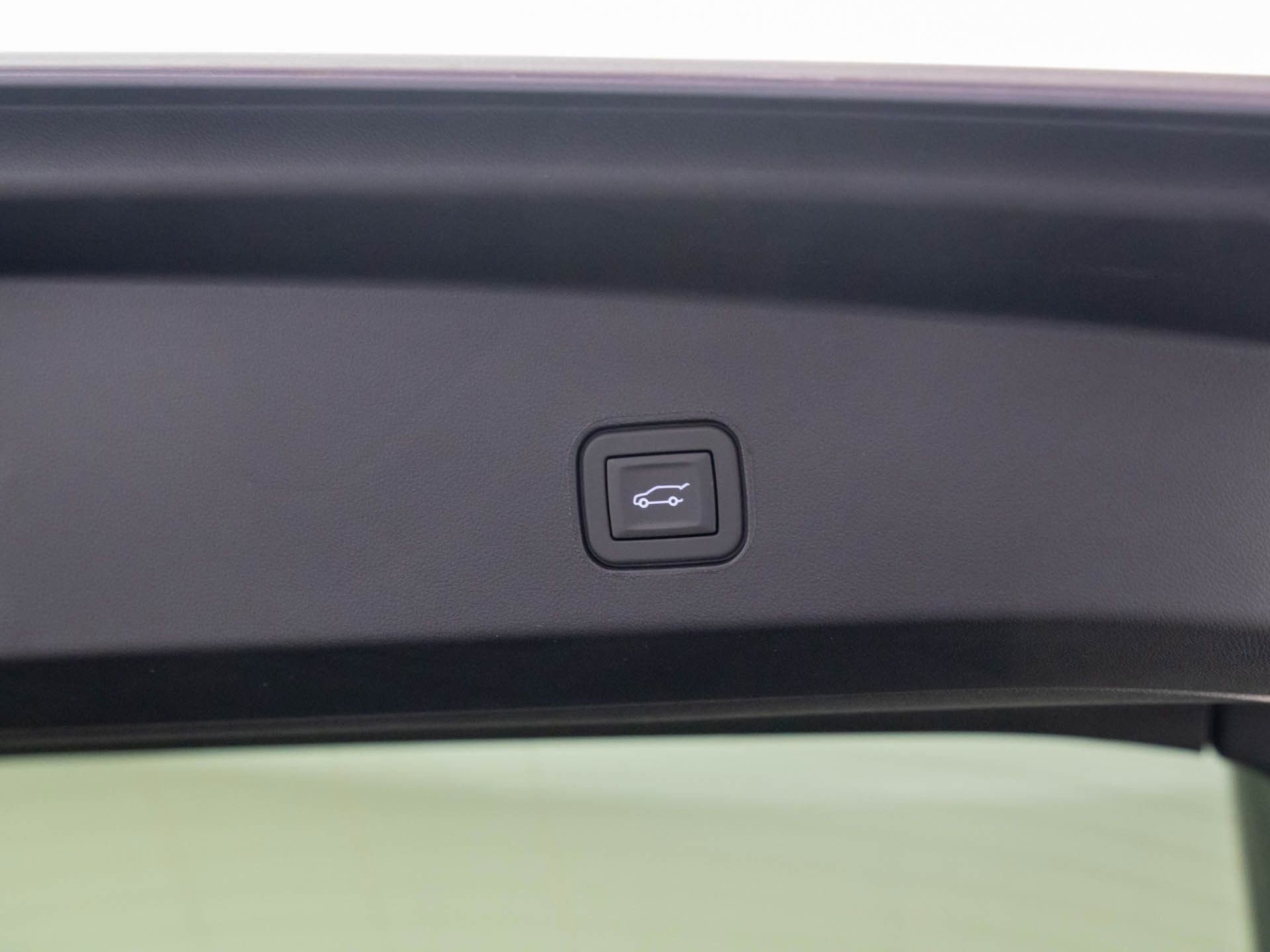 New 2026 Cadillac Lyriq Luxury image 34