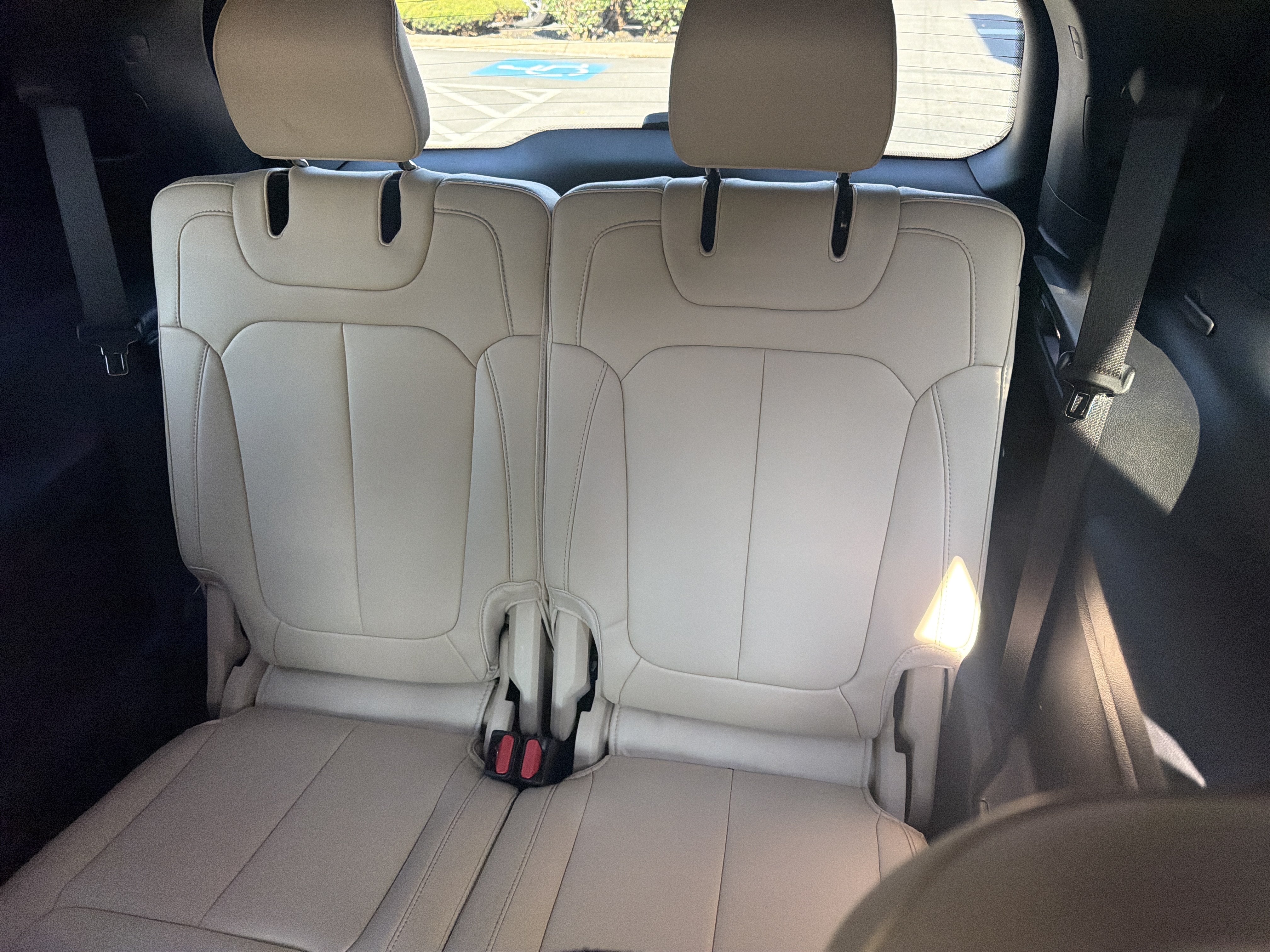 Used 2023 Jeep Grand Cherokee L Limited AWD/4WD image 14