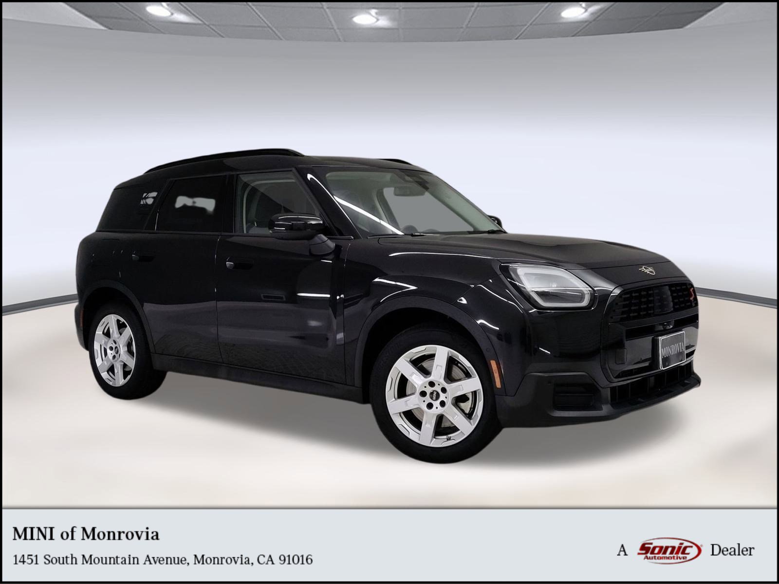 Used 2025 MINI Cooper Countryman S w/ Comfort Package Max image 1
