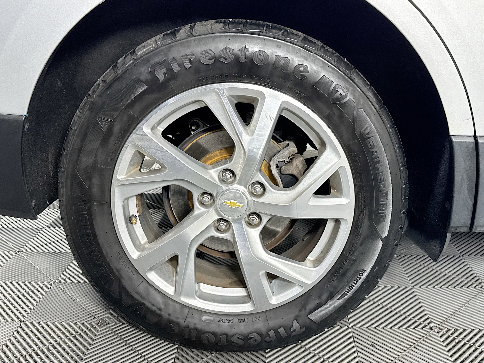 Used 2019 Chevrolet Equinox LT image 32