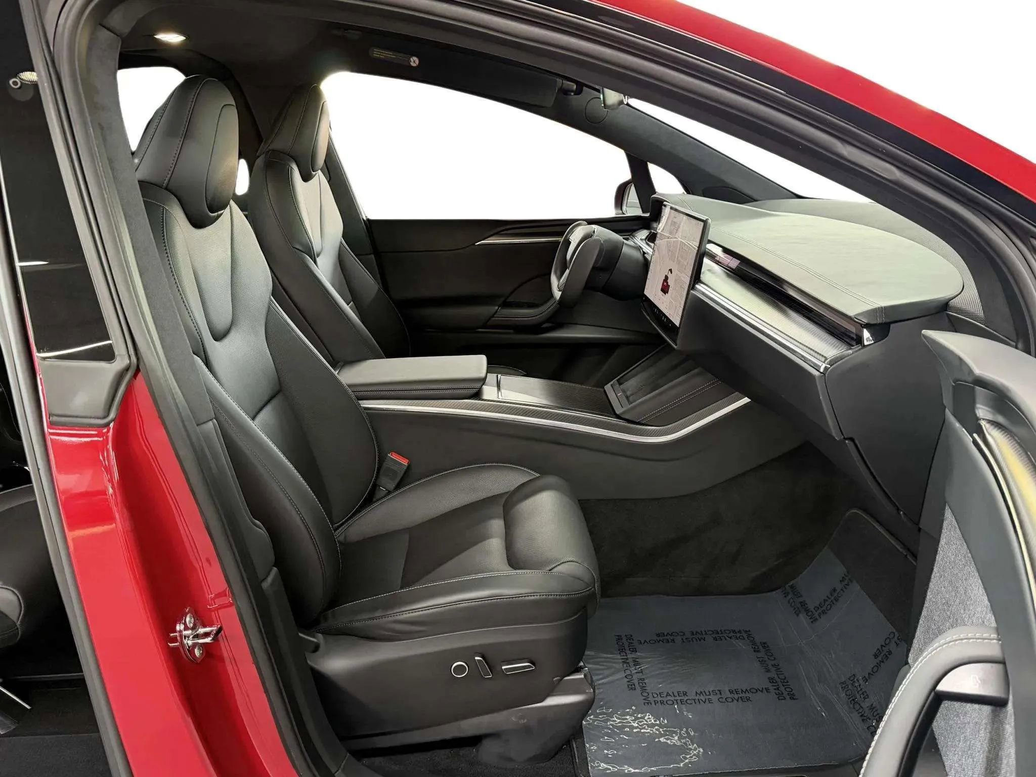 Used 2022 Tesla Model X Plaid image 12