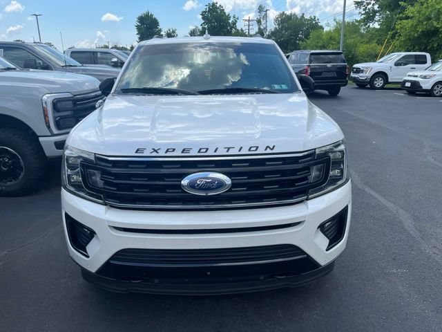 Used 2019 Ford Expedition Limited w/ Equipment Group 303A AWD/4WD image 2