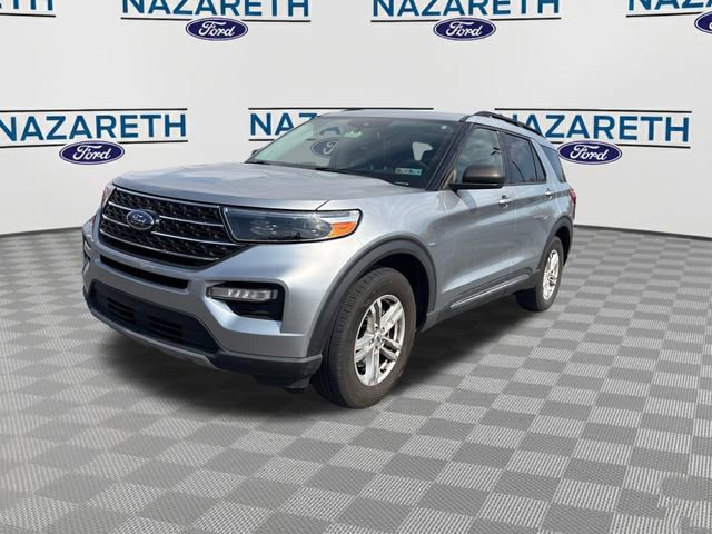 Used 2021 Ford Explorer XLT w/ Equipment Group 202A AWD/4WD image 3