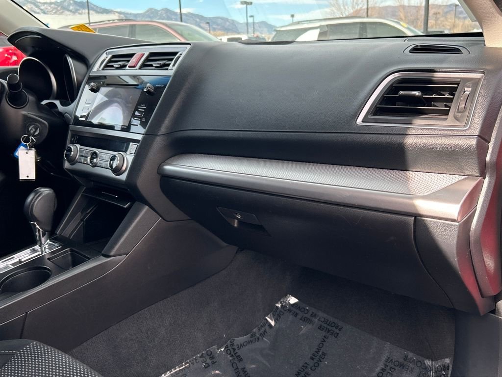 Used 2017 Subaru Outback 2.5i Premium image 8