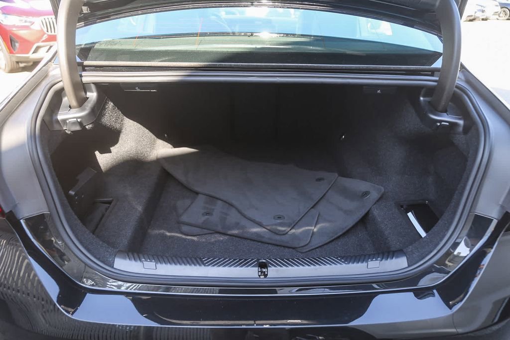 Certified 2025 BMW 530i image 22