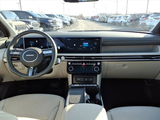 Used 2025 Hyundai Tucson Limited image 8