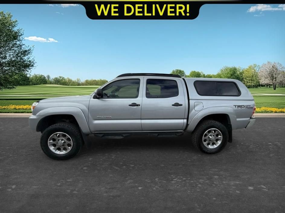 Used 2015 Toyota Tacoma PreRunner w/ TRD Off-Road Package RWD image 2