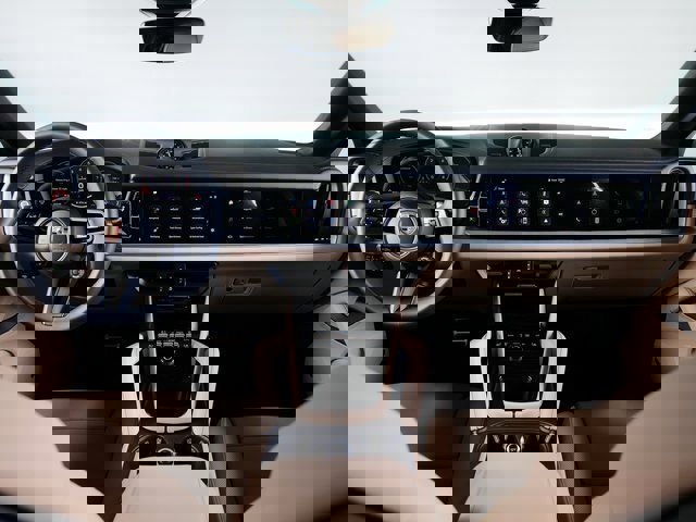 New 2025 Porsche Cayenne S image 12