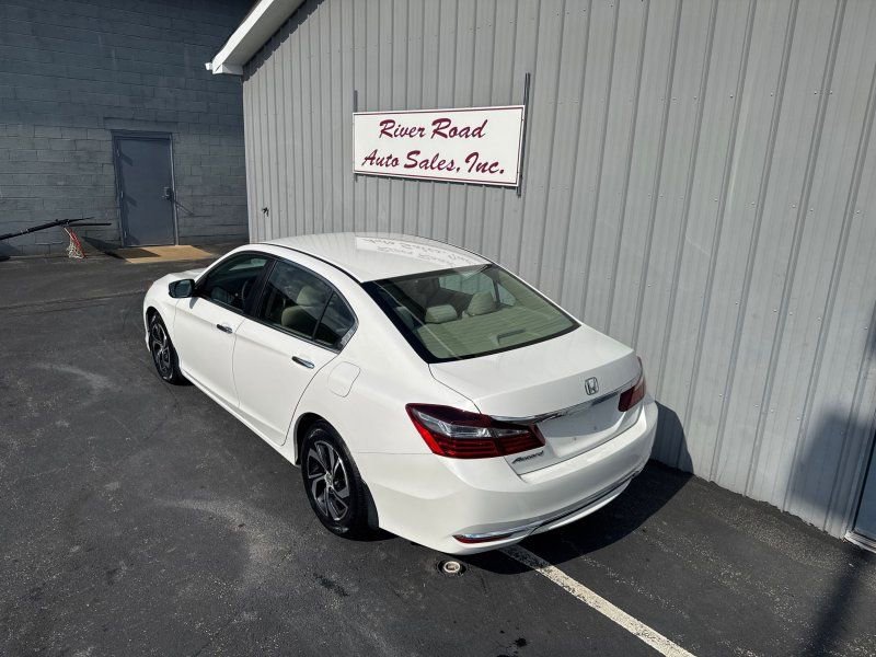 Used 2016 Honda Accord LX image 11