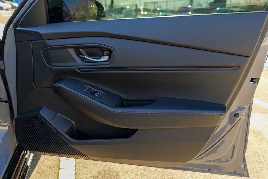 Used 2023 Honda Accord Sport image 31