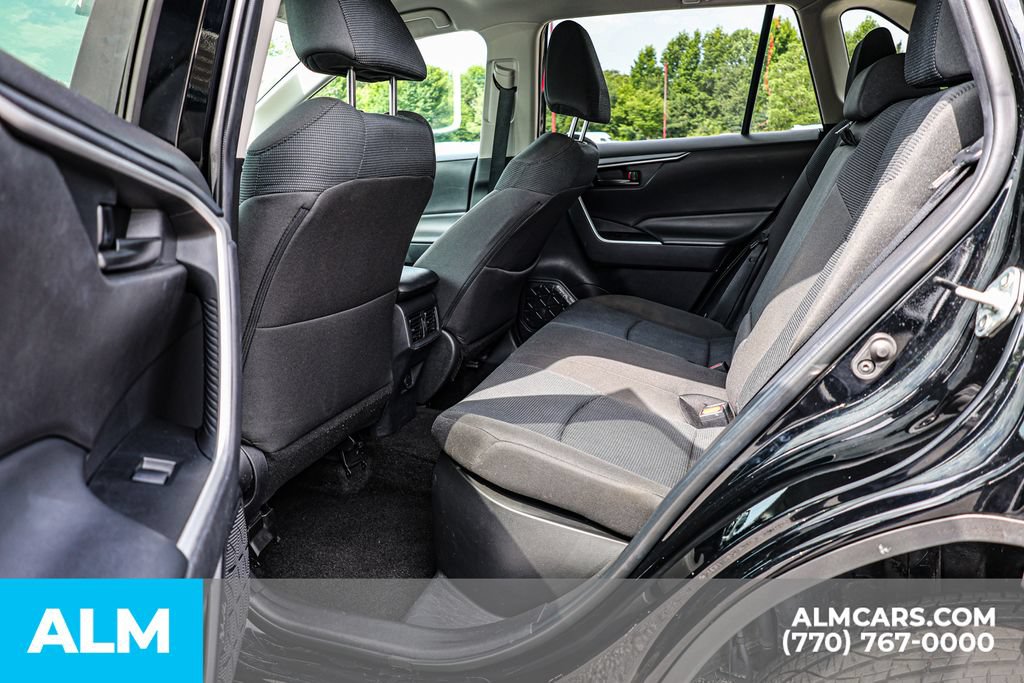 Used 2024 Toyota RAV4 LE AWD/4WD image 18